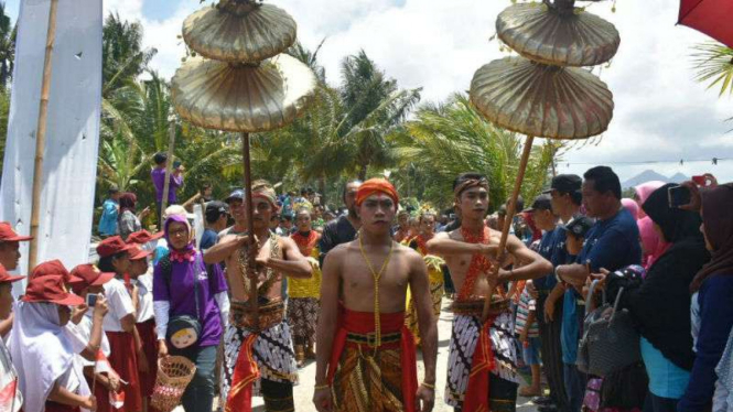 Festival Bogowonto di Purworejo, Jawa Tengah.