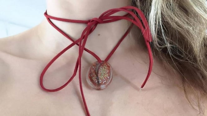 Kalung karya Tracy Kiss