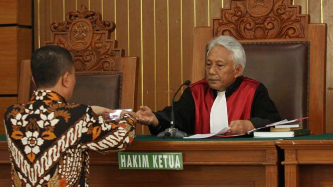 Hakim tunggal praperadilan Setya Novanto, Cepi Iskandar