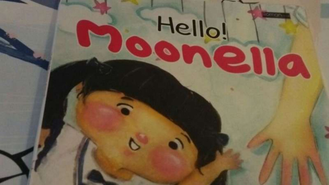 Buku Parenting & Activity: Hello! Moonella