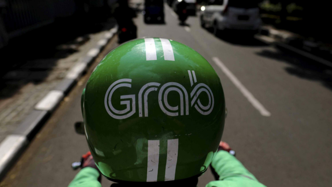 Aplikasi berbasis transportasi, Grab.