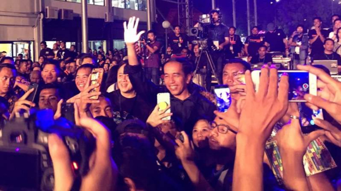 Presiden Jokowi di Synchronize Festival