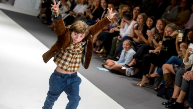 Anak berkebutuhan khusus di Patite Fashion Week