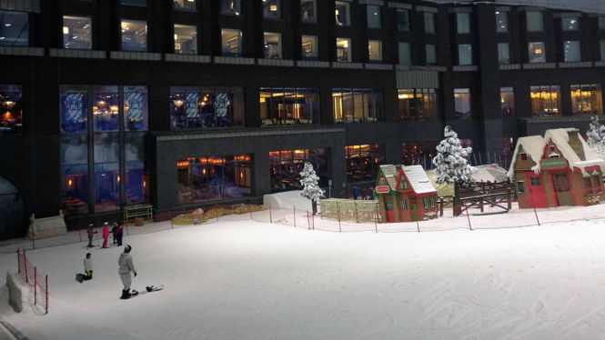 Arena bermain ski di Mall of The Emirates, Dubai