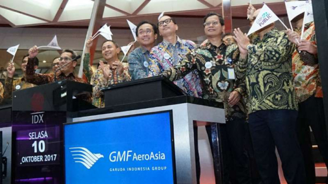 PT Garuda Maintenance Facility AeroAsia Tbk hari ini resmi tercatat sebagai emiten baru di Bursa Efek Indonesia dengan kode efek GMFI