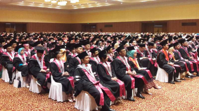 Universitas Bakrie gelar wisuda ketujuh tahun akademik 2016/2017 di TMII