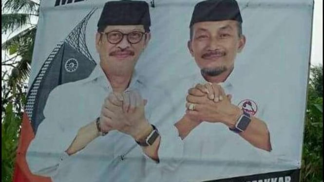 Baliho kampanye milik pasangan Ichsan Yasin Limpo dan Andi Mudzakkar yang mencantumkan logo kampus Universitas Negeri Makassar, Rabu (11/10/2017).