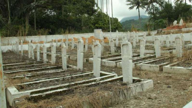 Makam Pahlawan Perang Kamang di kawasan Jorong Limo Kampuang, Nagari Kamang Hilia, Kecamatan Kamang Magek, Kabupaten Agam, Sumatera Barat.