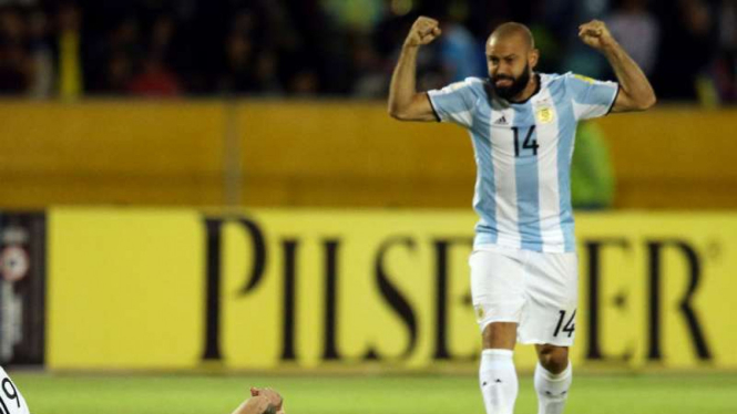 Bek Argentina, Javier Mascherano (kanan)