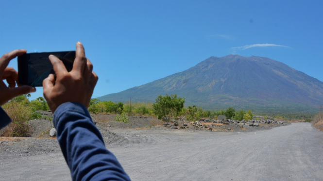 Gunung Agung, di Desa Kubu, Kabupaten Karangasem, Bali