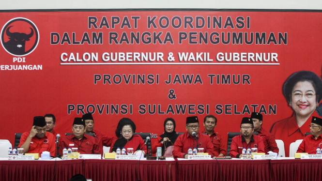 Dok. PDIP saat deklarasi dukungan Gus Ipul - Azwar Anas untuk Pilgub Jawa Timur