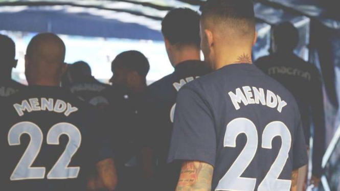 Aksi solidaritas pemain Manchester City kenakan nama Benjamin Mendy
