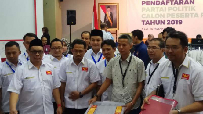 Partai Garuda mendaftar menjadi salah satu peserta pemilu 2019 di KPU RI.