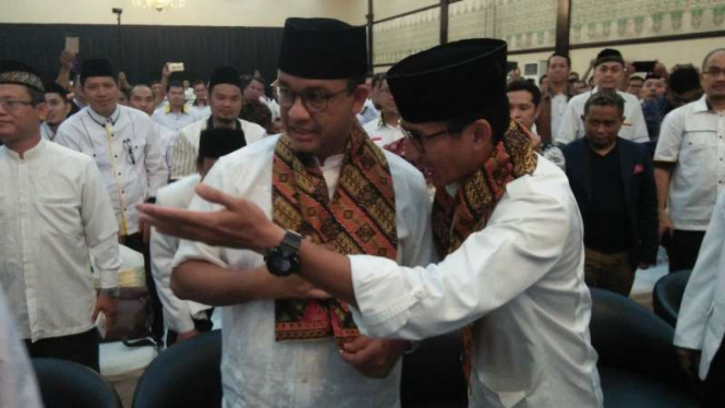 Anies Baswedan dan Sandiaga Uno.