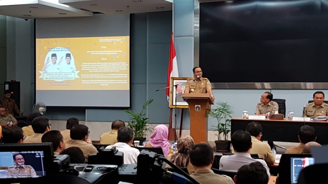 Gubernur DKI Jakarta Anies Baswedan saat pidato di Balai Kota pada 17 Oktober 2017.