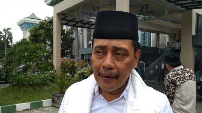 Ketua NU Jatim, Hasan Mutawakkil Alallah, di Masjid Al Akbar Surabaya