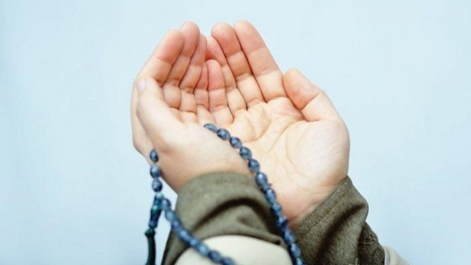 8 Doa Mendapatkan Rezeki yang Melimpah dan Lancar