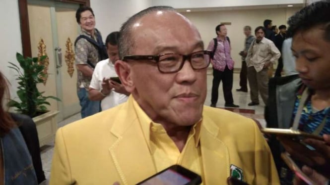  Ketua Dewan Pembina Partai Golkar, Aburizal Bakrie, 