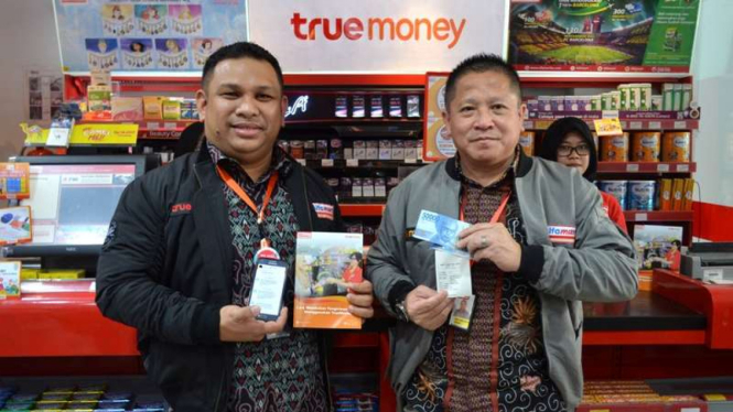 Kerja sama Truemoney Indonesia dan Alfamart.