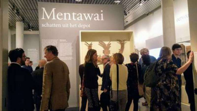 Pameran budaya Suku Mentawai di Museum Leiden, Belanda.