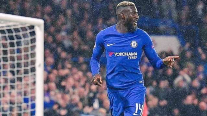 Gelandang Chelsea, Tiemoue Bakayoko