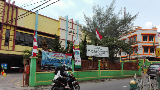 Pasar Automotive Duren Sawit.