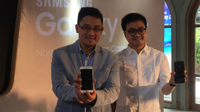 Peluncuran Samsung Galaxy J7+