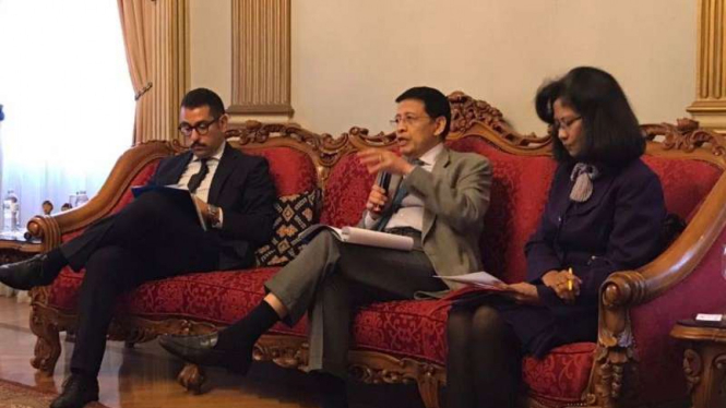 Mantan Menlu RI Hasan Wirajuda dalam Seminar 50 Tahun ASEAN di Roma.