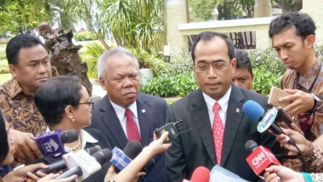 Menteri Perhubungan Budi Karya Sumadi dan Menteri Pekerjaan Umum dan Perumahan Rakyat (PUPR), Basuki Hadimuljono.