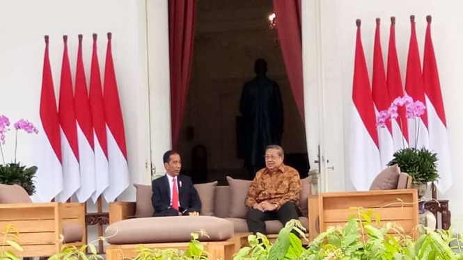 Presiden Jokowi bertemu SBY