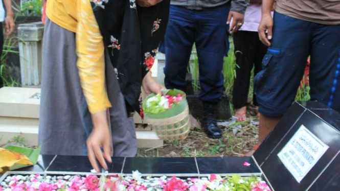 Makam relawan PMI Bantul Tutur Priyanto.