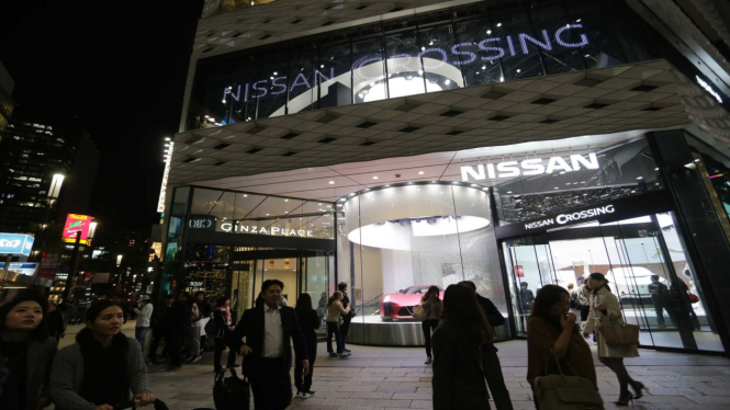 Nissan Crossing di Ginza, Jepang