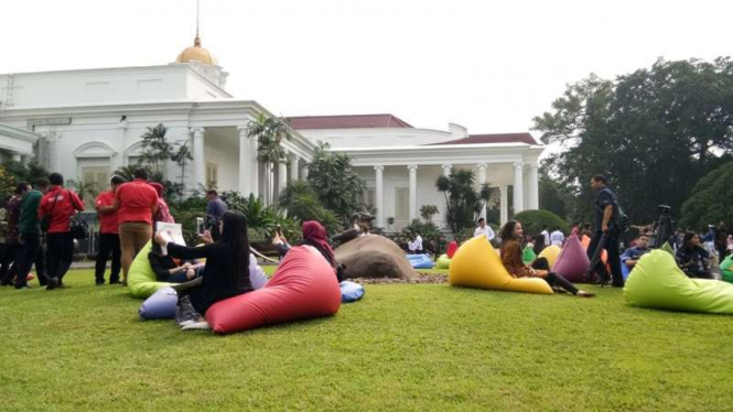 Suasana menarik Istana Bogor di Hari Sumpah Pemuda.