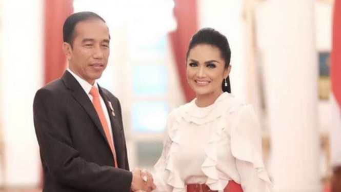 Krisdayanti dan Jokowi