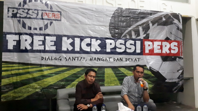 COO PT Liga Indonesia, Tigor Shalomboboy dan Exco PSSI, Yunus Nusi