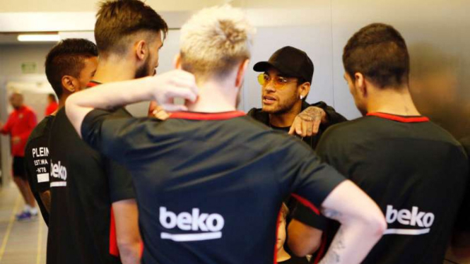 Neymar mendatangi sesi latihan Barcelona