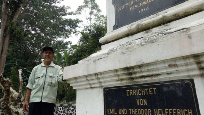 Tugu makam tentara Nazi di kawasan Megamendung Bogor