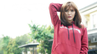 Terlilit Utang, Angela Lee Dua Kali Diajak Suami Bunuh Diri