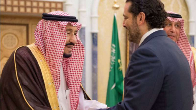 Raja Arab Saudi Salman bin Abdulaziz  dan mantan PM Lebanon Saad al-Hariri 