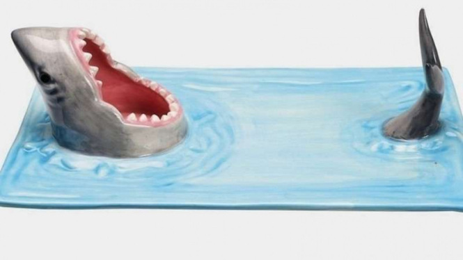 Pirung Sushi 'Shark Attack Sushi Seving Platter'