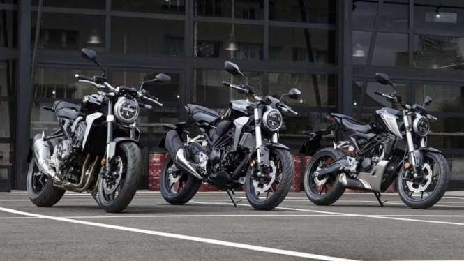 Tiga anggota keluarga baru Honda CB diperkenalkan.