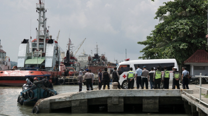 Petugas Lembaga Pemasyarakatan Nusakambangan.