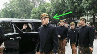 Paspampres Ganteng Jokowi Bikin Warganet Gagal Fokus