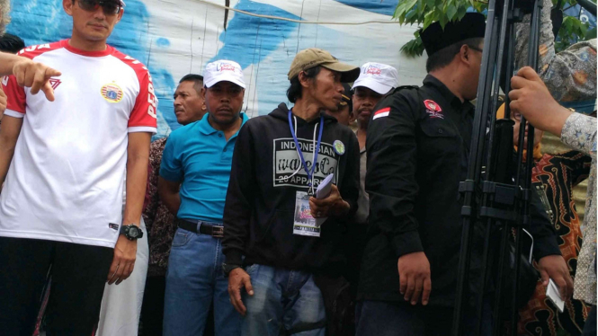 Wagub DKI Sandiaga Uno blusukan ke Kampung Kebon Bayam