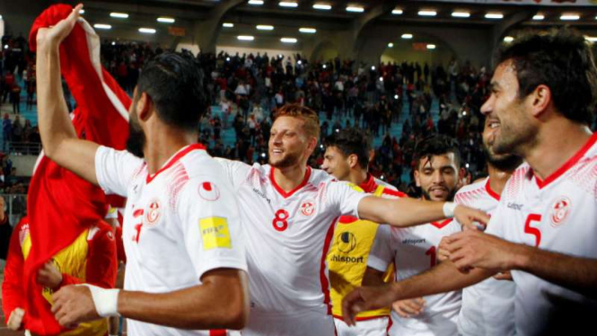 Para pemain Tunisia rayakan keberhasilan lolos ke Piala Dunia 2018