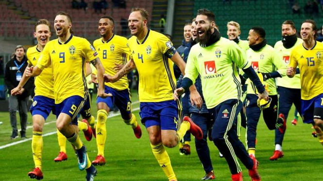 Selebrasi kemenangan para pemain Swedia atas Italia