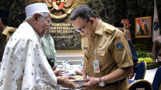 Gubernur DKI Jakarta Anies Baswedan bertemu para ulama