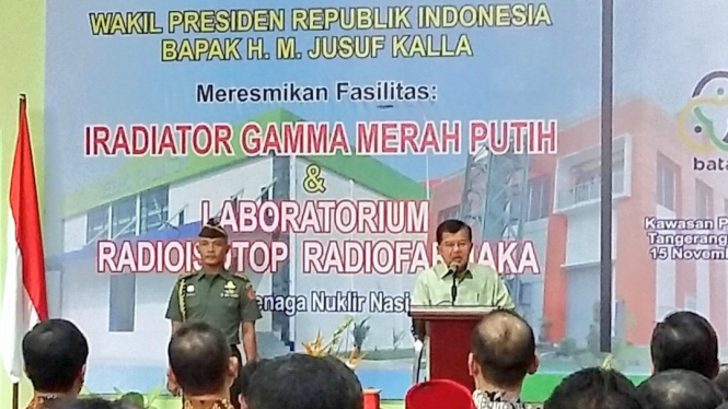 Wakil Presiden Jusuf Kalla meresmikan Iradiator Gamma Merah Putih (IGMP)