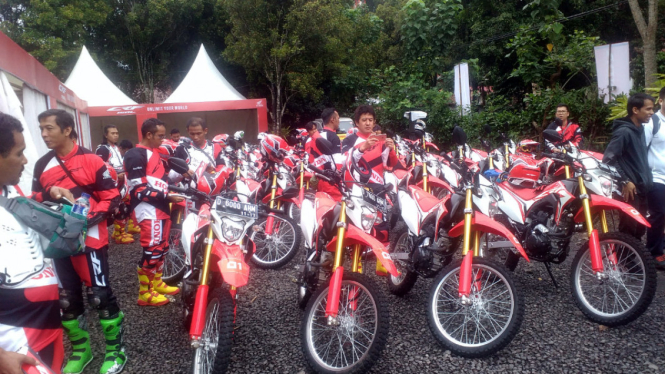 Menjajal motor All New Honda CRF150L  di Bandung
