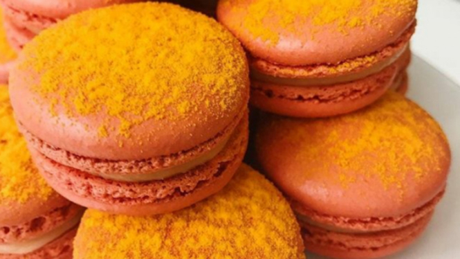 Macaron Cheetos.